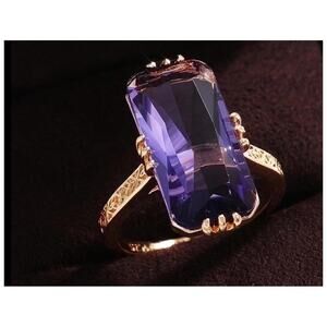 Purple rectangle ring - 18K gold plated - CZ - size 8.